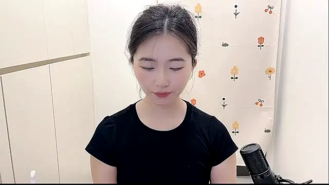 Rosalind xixi online show from October 2025 07:17:01 AM