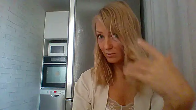 Vexxaa online show from September 2025 06:39:01 AM