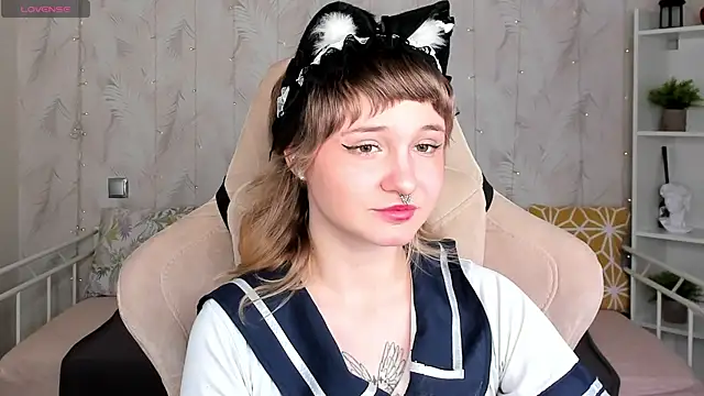 Tori Cutie online show from April 2026 01:42:02 AM