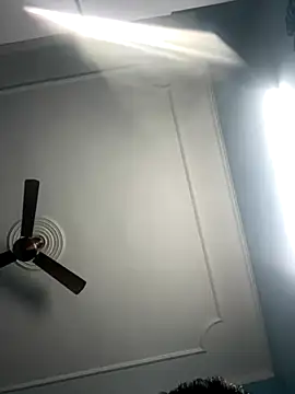 johnyncr online show from November 2025 06:57:01 AM