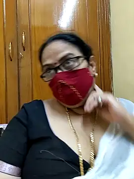 Snapshot of heera-rani chatting on April 2026 05:36:01 AM heera-rani online show from April 2026 05:36:01 AM