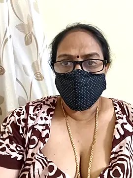 Snapshot of heera-rani chatting on April 2026 10:10:02 AM heera-rani online show from April 2026 10:10:02 AM