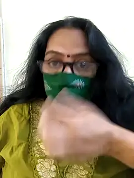 Snapshot of heera-rani chatting on May 2026 05:24:01 AM heera-rani online show from May 2026 05:24:01 AM