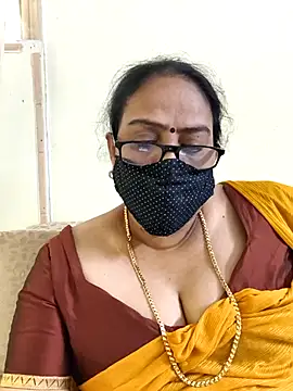 Snapshot of heera-rani chatting on May 2026 06:52:02 AM heera-rani online show from May 2026 06:52:02 AM