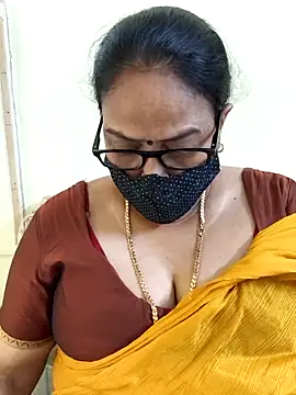 Snapshot of heera-rani chatting on May 2026 05:25:01 AM heera-rani online show from May 2026 05:25:01 AM