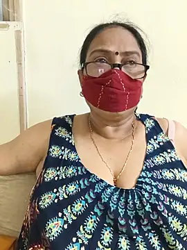 Snapshot of heera-rani chatting on May 2026 12:55:01 PM heera-rani online show from May 2026 12:55:01 PM