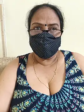 Snapshot of heera-rani chatting on May 2026 08:18:01 AM heera-rani online show from May 2026 08:18:01 AM