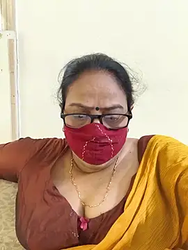 Snapshot of heera-rani chatting on May 2026 06:32:02 AM heera-rani online show from May 2026 06:32:02 AM