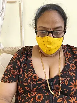 Snapshot of heera-rani chatting on June 2026 09:37:01 AM heera-rani online show from June 2026 09:37:01 AM