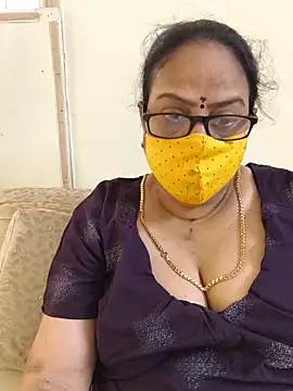Snapshot of heera-rani chatting on June 2026 05:31:01 AM heera-rani online show from June 2026 05:31:01 AM