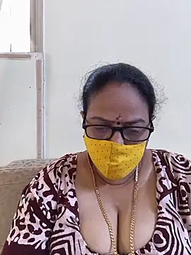 Snapshot of heera-rani chatting on July 2026 03:45:01 AM heera-rani online show from July 2026 03:45:01 AM