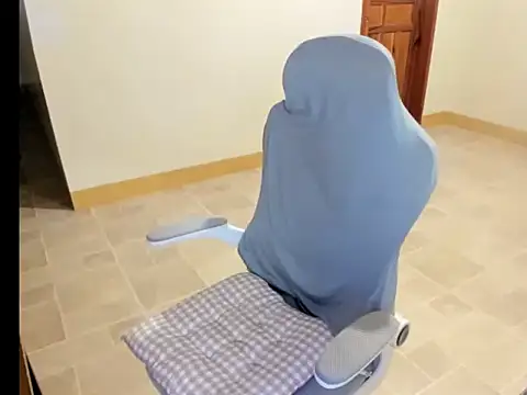 LustyNarra online show from February 2026 11:28:02 AM