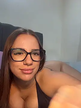 Snapshot of AlessiaaRuso1 chatting on May 2026 11:57:01 PM AlessiaaRuso1 online show from May 2026 11:57:01 PM