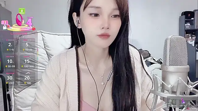 twlilybae online show from March 2026 10:33:01 AM