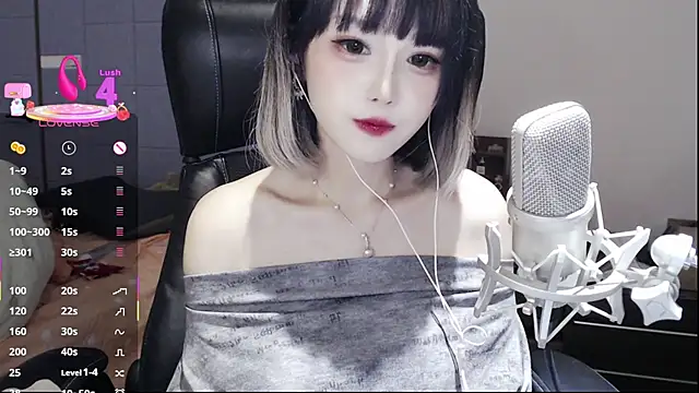 Snapshot of twlilybae chatting on July 2026 09:05:01 AM twlilybae online show from July 2026 09:05:01 AM