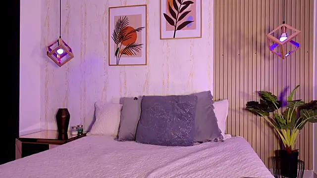 Ayleen Dunkan online show from September 2025 12:05:02 PM