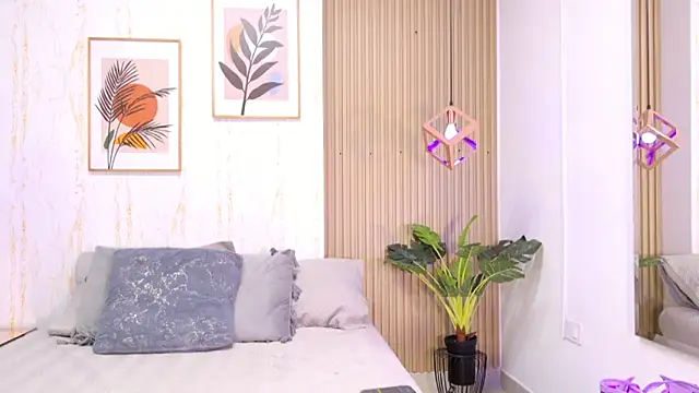 Ayleen Dunkan online show from September 2025 11:54:02 AM