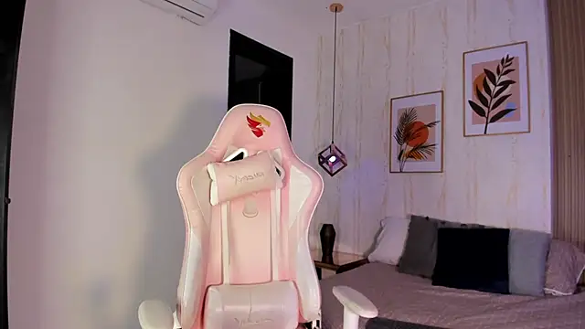 Ayleen Dunkan online show from October 2025 12:39:01 PM