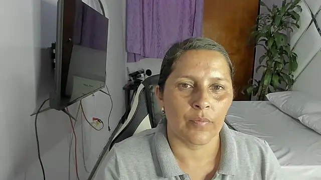 Snapshot of KikaDuque chatting on July 2026 07:52:01 PM KikaDuque online show from July 2026 07:52:01 PM