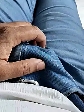 hunk28 6 online show from October 2025 10:35:01 AM