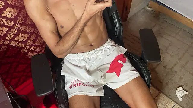 JUSTFORRICH online show from November 2025 05:01:02 PM