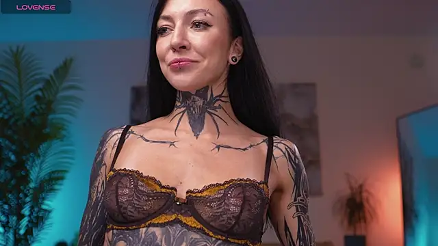 Alise Eve  online show from September 2025 06:24:02 PM