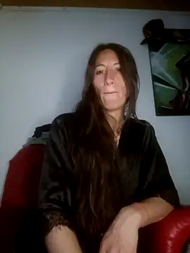 Snapshot of NathaSlave chatting on December 2025 08:45:01 AM NathaSlave online show from December 2025 08:45:01 AM