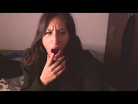 Snapshot of NathaSlave chatting on January 2026 09:03:02 AM NathaSlave online show from January 2026 09:03:02 AM