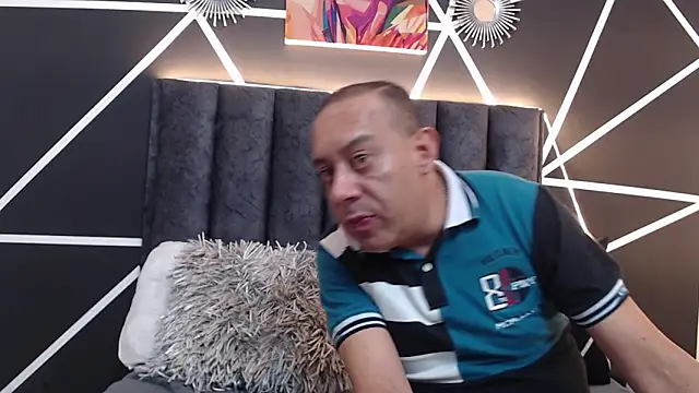 GabrielandAbigail online show from April 2026 03:39:02 PM