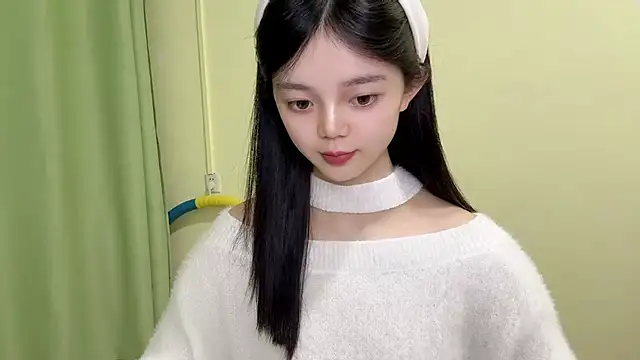 Nicole-13 online show from November 2025 10:32:01 AM