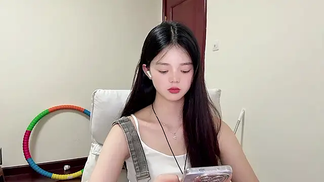 Nicole-13 online show from June 2026 02:33:01 PM