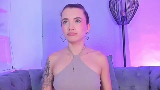 Snapshot of aitana_baker_ chatting on October 2025 04:10:02 AM aitana baker  online show from October 2025 04:10:02 AM