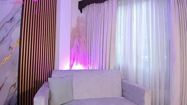 JulienSaint online show from September 2025 11:56:02 AM