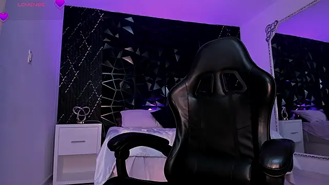 JulienSaint online show from February 2026 12:33:02 PM