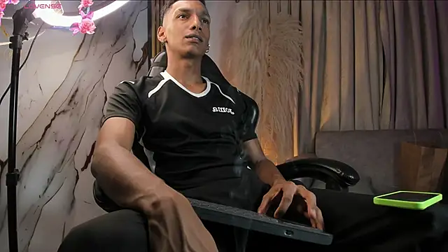 JulienSaint online show from February 2026 07:16:01 AM