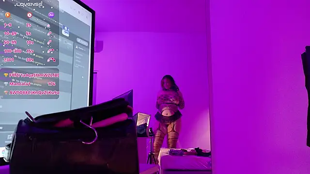 SamanthaaReed online show from September 2025 03:30:02 AM