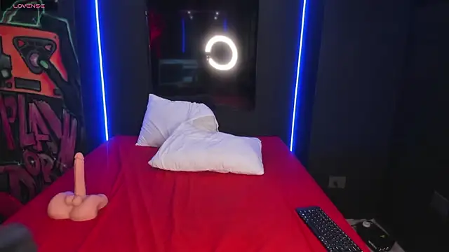 SamanthaaReed online show from February 2026 08:19:01 AM