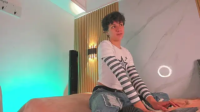 IM DAREN online show from December 2025 05:26:01 AM