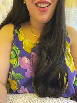 Snapshot of Bold-arabic-vibes chatting on July 2026 12:44:01 PM Bold-arabic-vibes online show from July 2026 12:44:01 PM