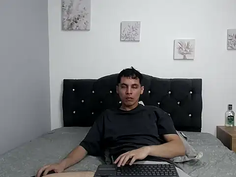 Andres 69 Fantasy online show from February 2026 10:58:02 PM