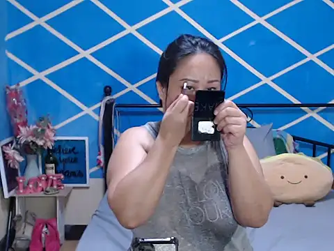 jengrey online show from September 2025 10:09:02 PM