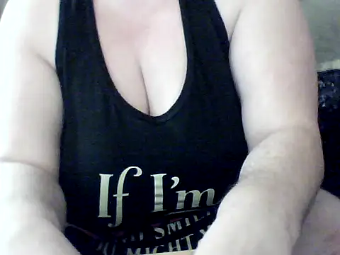 Snapshot of Valendra_ chatting on February 2026 07:08:02 AM Valendra online show from February 2026 07:08:02 AM