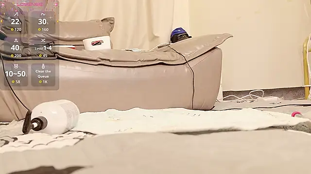 fox-yiyi online show from April 2026 11:58:01 AM