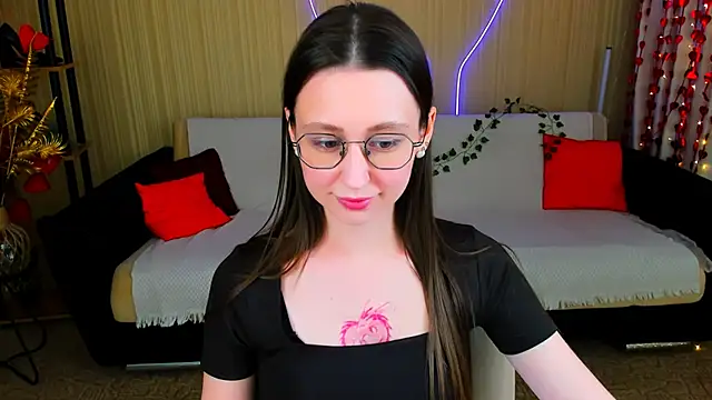 YourLovellyStory online show from March 2026 04:13:01 PM