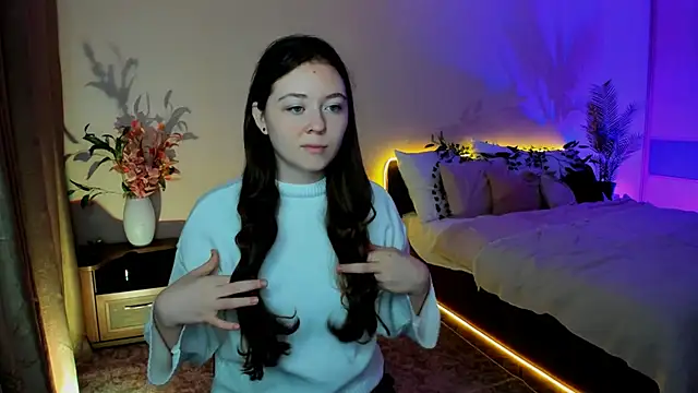 AlluringLookk online show from September 2025 04:17:02 AM