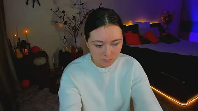 AlluringLookk online show from October 2025 10:08:02 AM