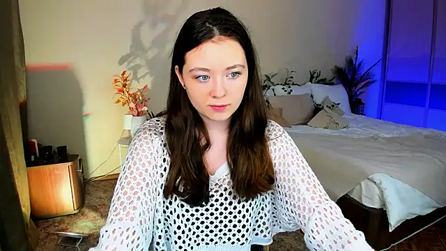 AlluringLookk online show from November 2025 11:14:01 AM