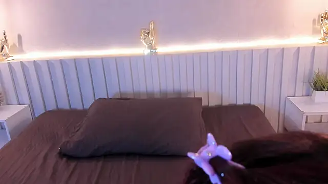 HannahToons online show from April 2026 01:21:01 AM