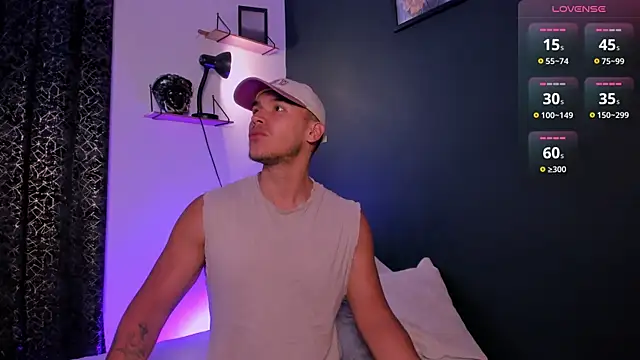 MarkSantozz online show from April 2026 07:32:01 PM