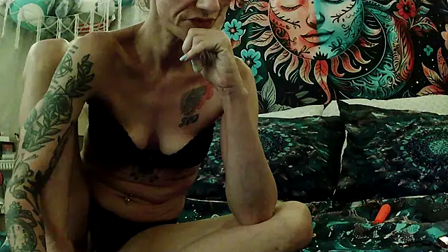 gypsyadventures1 online show from September 2025 06:47:02 AM